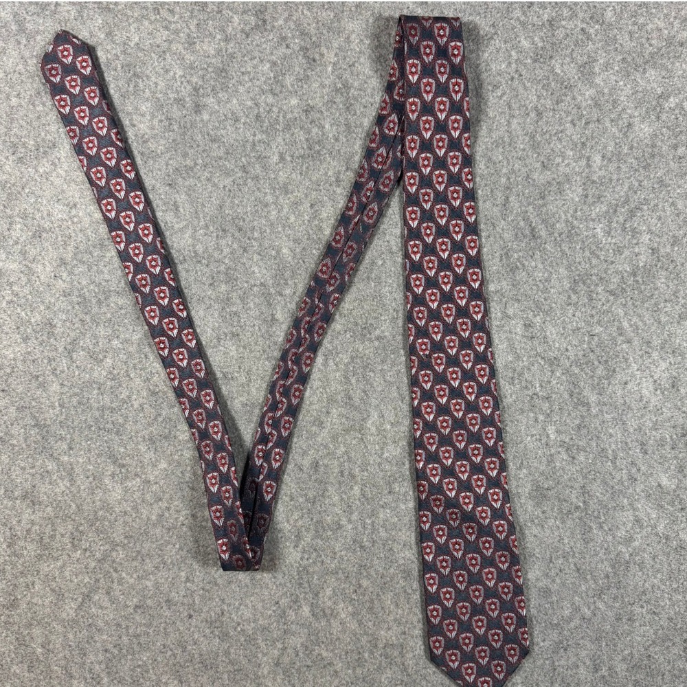 Christian Dior Tie Mens OS Navy Blue Silk Geometric Shield Pattern France Made